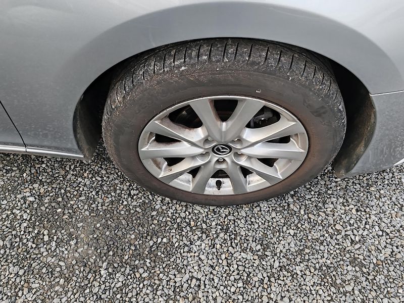 Mazda 6 2.2 kombi - fotka 18 z 20