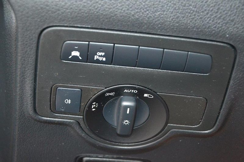 Mercedes-Benz Vito 116 CDi 7 míst, automat 7G  - fotka 19 z 41