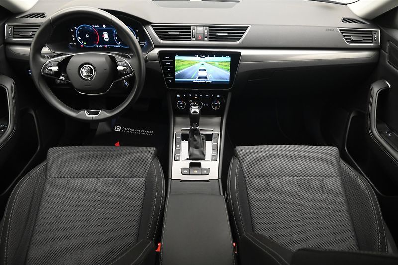Škoda Superb 2,0 TDI 147 kW DSG 4x4 STYLE Z - fotka 15 z 32