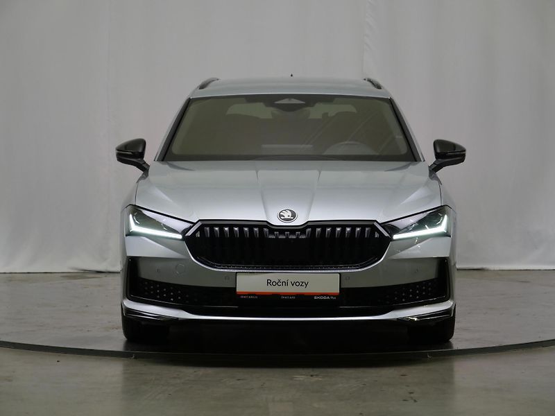 Škoda Superb - fotka 4 z 6