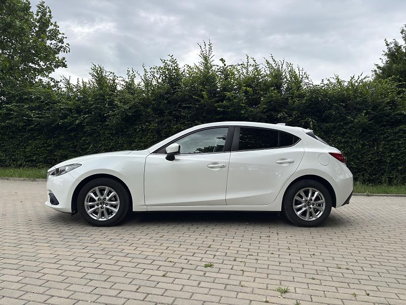Mazda 3 2.0 Center-Line - fotka 4 z 28