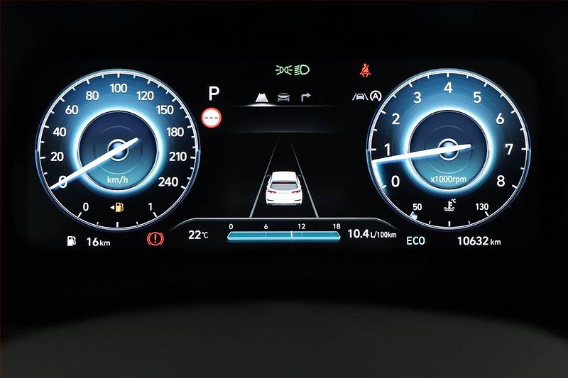 Hyundai i30 (2025) 1.5 T-GDI MHEV 48V, N- Line - fotka 11 z 20