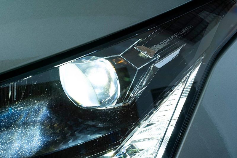 Škoda Enyaq iV 60 132kW Matrix Kamera Tažn - fotka 9 z 30