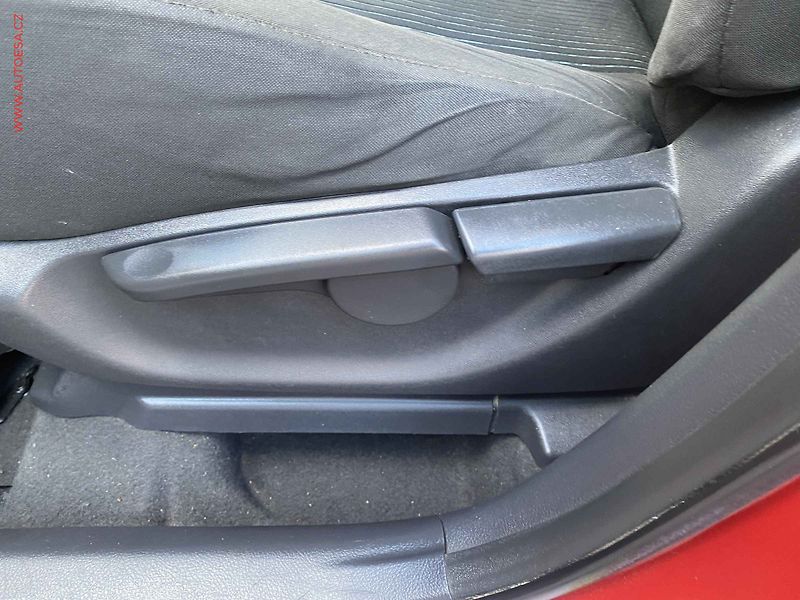 Toyota Verso (2013) 2.0 D-4D, ČR, STK6/28 - fotka 14 z 17
