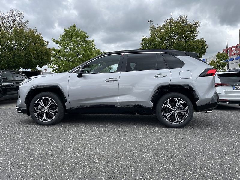 Toyota RAV4 2.5 Plug-in Hybrid ODBĚR 7/26 - fotka 8 z 30