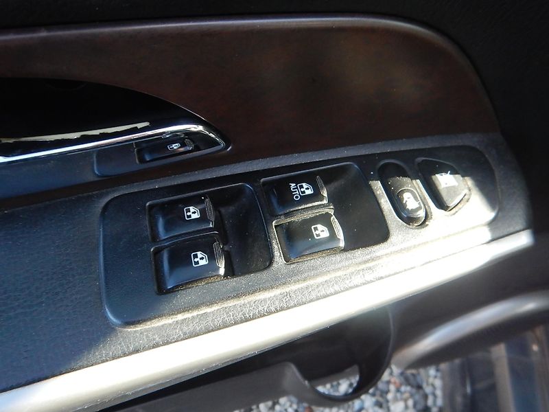 SsangYong Rexton 2.7 XDi, AUTOMAT, TAŽNÉ - fotka 17 z 22