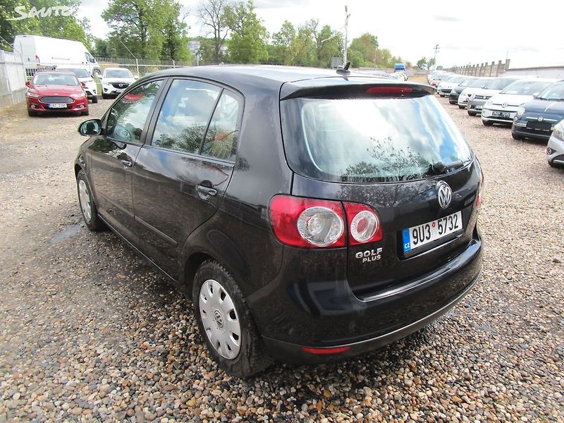 Volkswagen Golf Plus 1,9TDI - 77KW - NOVÁ STK - fotka 5 z 21