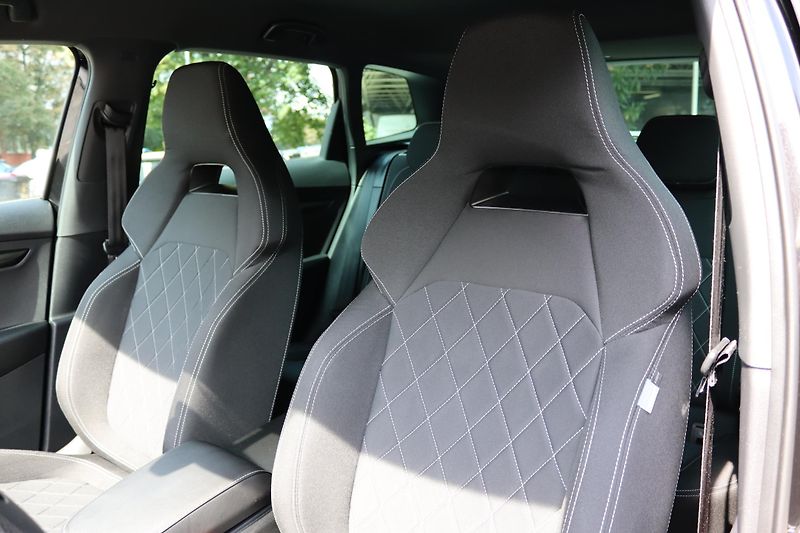 Škoda Karoq Škoda Karoq 1.5 TSI ACT Sport - fotka 25 z 50