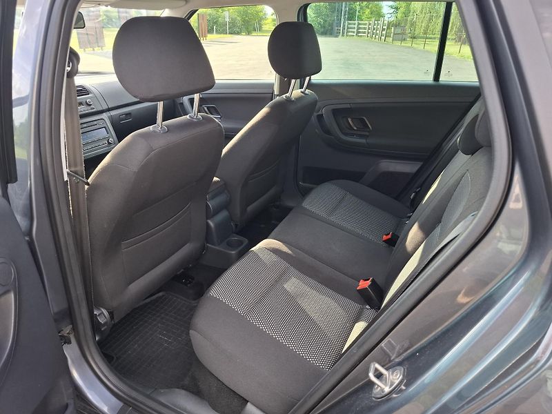 Škoda Fabia (2010) II kombi SCOUT 1.2TSi 77kW - fotka 13 z 19