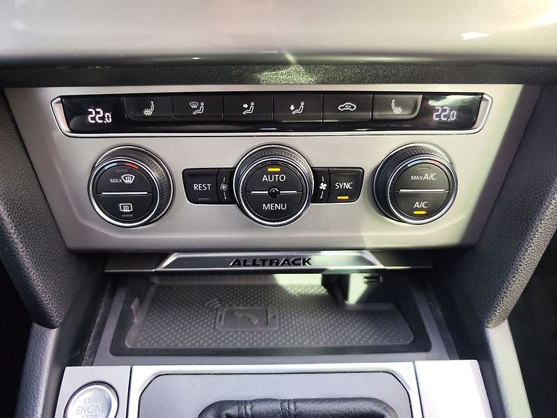 Volkswagen Passat 2.0 Bi-TDI/176kW Alltrack DSG - fotka 22 z 32