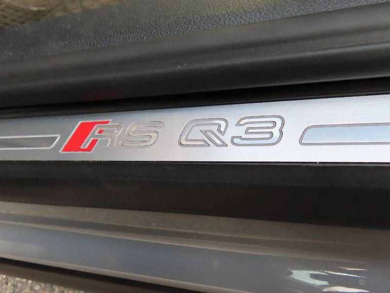Audi RS Q3 (2021) SPORTBACK 2.5 TFSI - fotka 23 z 26