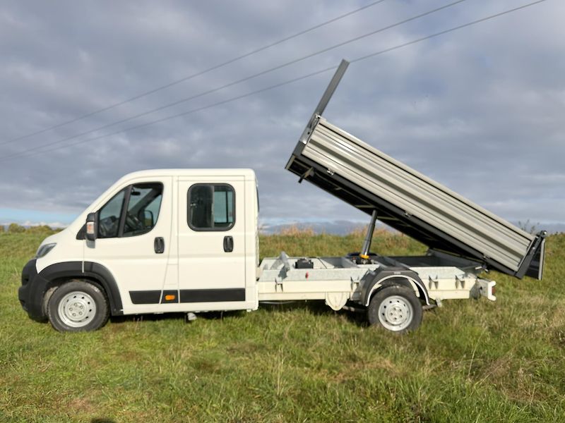 Citroën Jumper (2020) 2.2 HDi, novy 3S sklápěč 3m - fotka 5 z 10