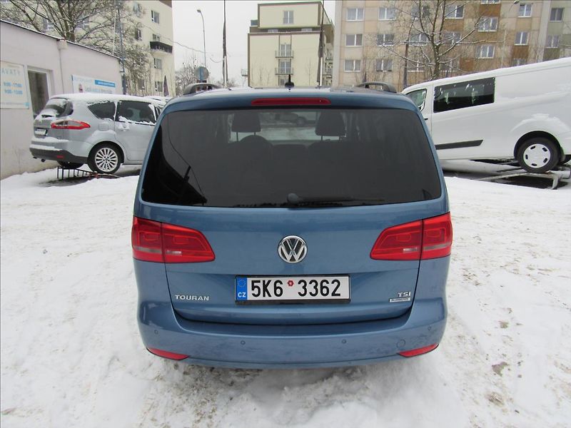 Volkswagen Touran 1,2 TSI 77kW 7 míst - fotka 5 z 25