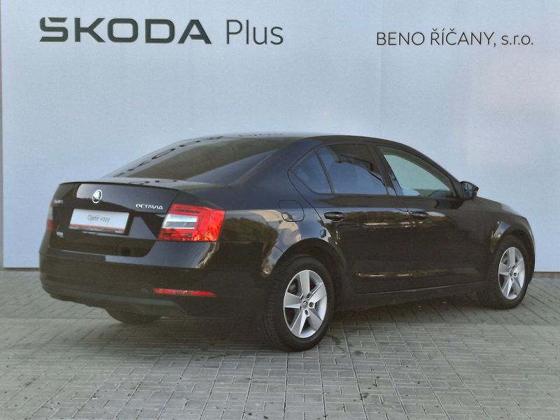Škoda Octavia (2019) Ambition 1,5TSi 110kW - fotka 2 z 30