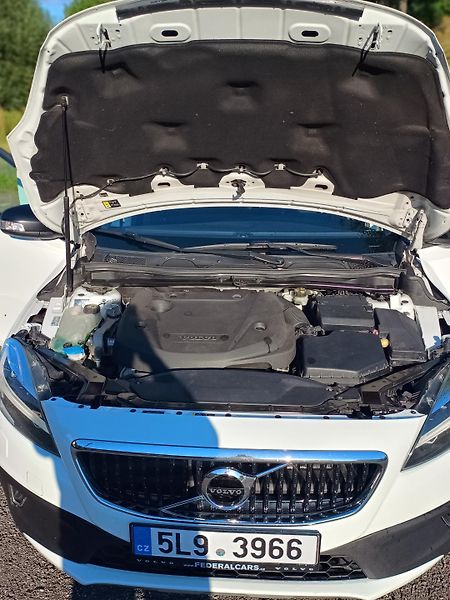 Volvo V40 (2017) Cross Country, nez. topení, TZ - fotka 11 z 28