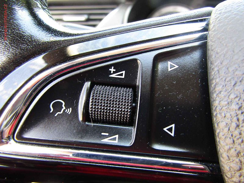 Škoda Octavia (2019) 1.0 TSi, ČR, Style - fotka 13 z 19