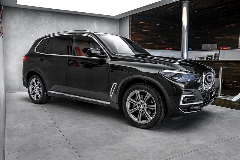 BMW X5 30d xDrive X-line, panorama - fotka 4 z 21