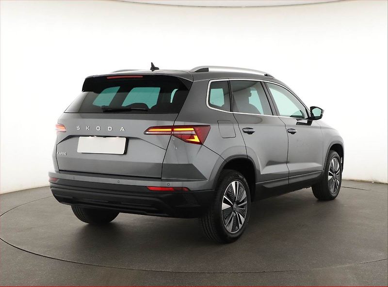Škoda Karoq (2025) 1.5 TSI, Top Selection, FullLe - fotka 5 z 25