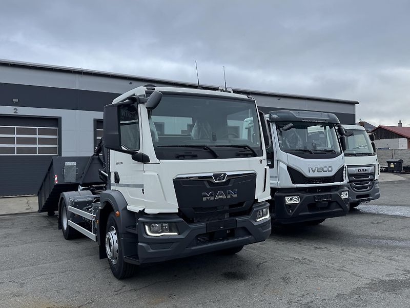 Iveco Eurocargo (2026) 3ZNAČKY nových vozidel-SKLADEM - fotka 2 z 12