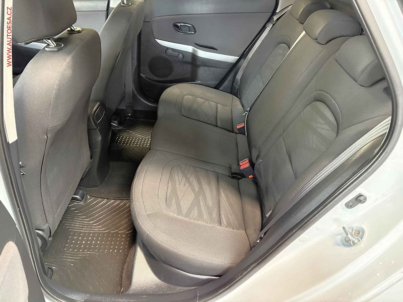 Kia Ceed (2018) 1.6 GDi, 2.maj, STK7/28 - fotka 10 z 14