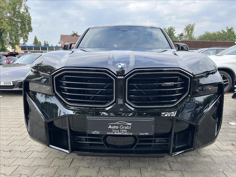 BMW XM 4.4 - fotka 2 z 48