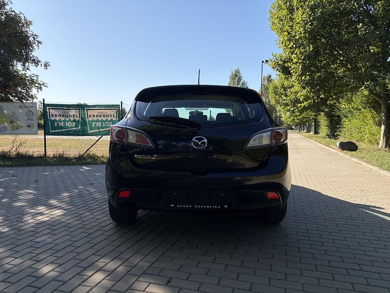 Mazda 3 1.6 Center-Line - fotka 8 z 28