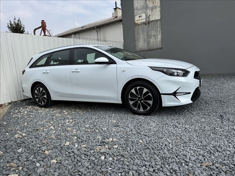Kia Ceed 1,5 T-GDi Spin DPH 1.maj ČR - fotografie inzerátu