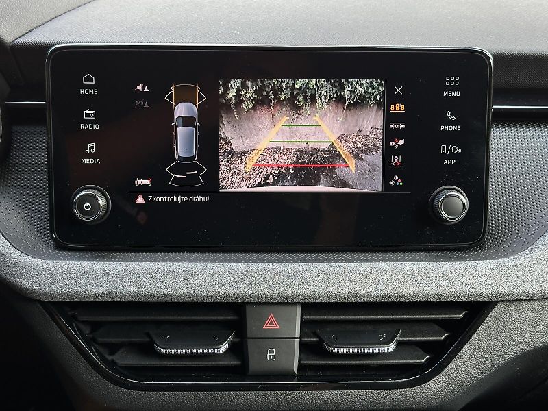Škoda Scala 1.0TSi DSG 116PS KLIMA AC V.Co - fotka 29 z 37