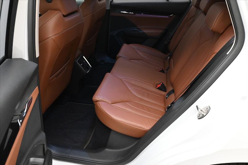Škoda Enyaq iV 80 150kW 77kWh SOH 92% Záru - fotka 13 z 24