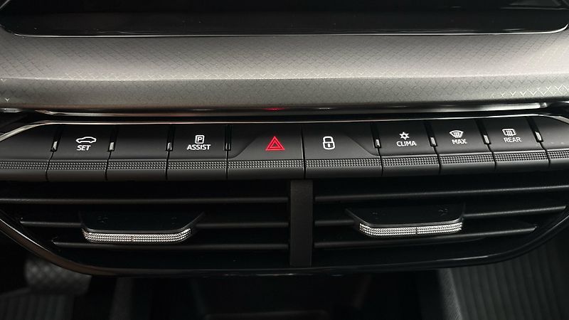 Škoda Octavia 2.0 TDI DSG Ambition - fotka 13 z 24