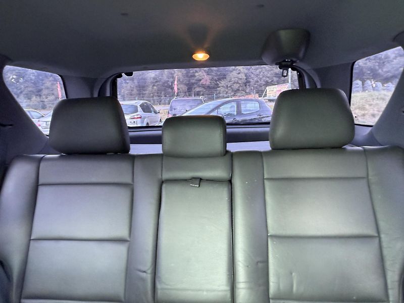 Kia Sorento 2.5 CRDi MAN 4x4 - fotka 17 z 23
