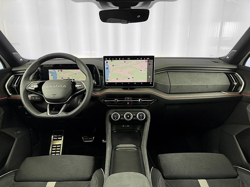 Škoda Kodiaq 2.0TDI DSG 4X4 SPORTLINE, WEBA - fotka 9 z 33