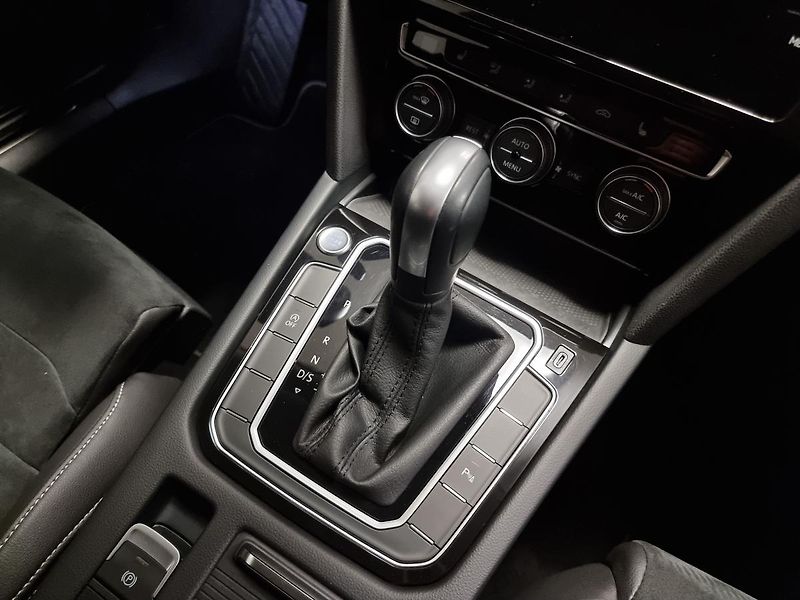 Volkswagen Passat Variant (2020) 2,0Tdi DSG 140kW Elegance ČR  - fotka 29 z 36