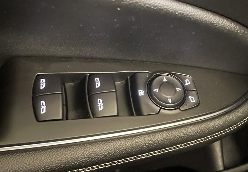 Opel Insignia ST 2,0CDTi 128kW 4X4, ČR - fotka 21 z 30