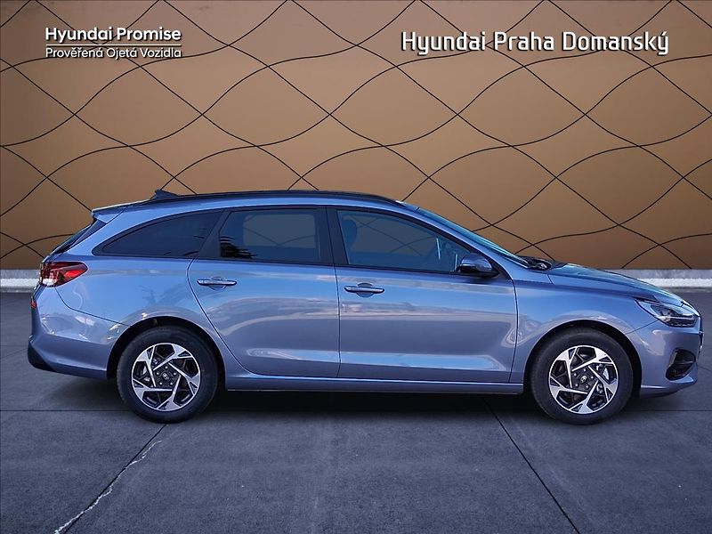 Hyundai i30 1,5   1,5i,SMART CLIMATE - fotka 7 z 9