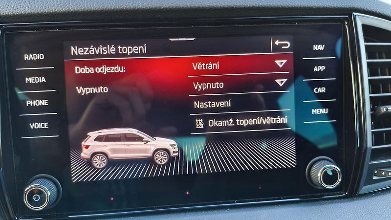 Škoda Karoq (2025) Sportline 1.5TSi DSG tažné - fotka 19 z 21