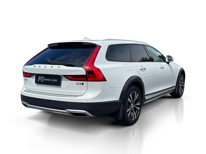 Volvo V90 CC D4 AWD/TZ/pneu REZERVACE - fotka 5 z 50