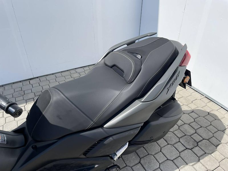 Yamaha (2026) XMAX 300 EU5+ - fotka 7 z 11
