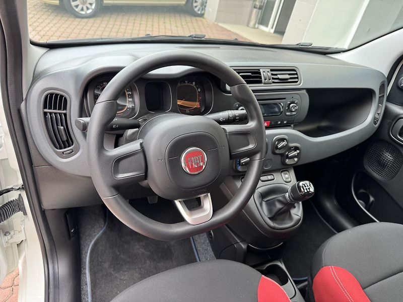 Fiat Panda (2017) ČR, 1 majitel, 9.800 km - fotka 11 z 23