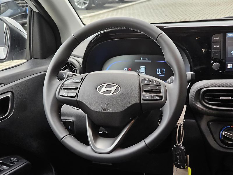 Hyundai i10 (2026) 1.0i SMART  - fotka 12 z 14