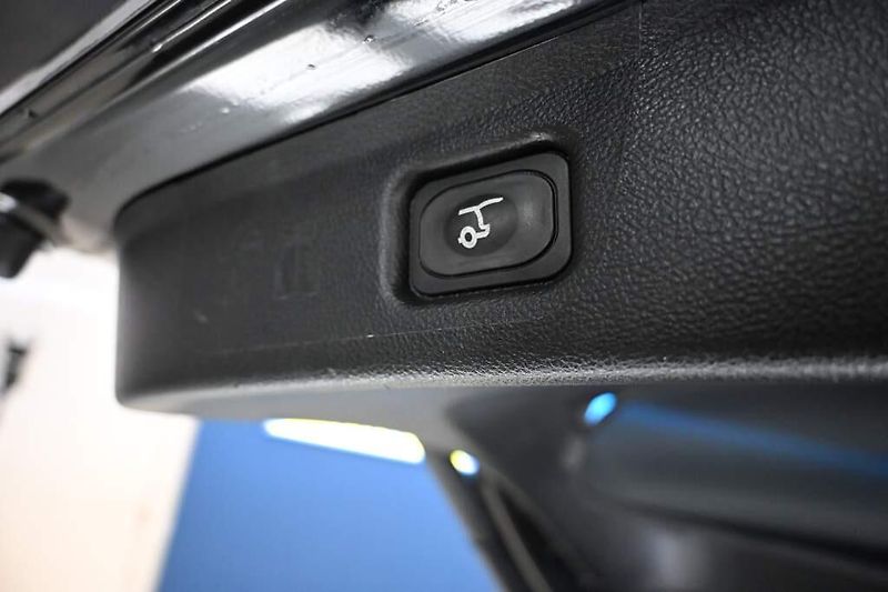 Ford S-MAX (2022) 2.5 LED SONY ACC Tažné FHEV DU - fotka 20 z 33
