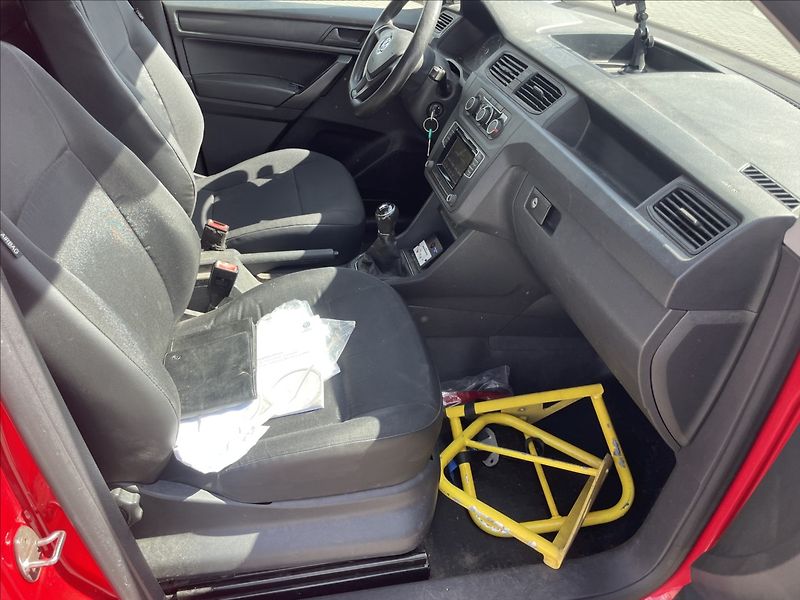 Volkswagen Caddy 2,0 TDi 4-Motion KLIMA, bez ko - fotka 15 z 34