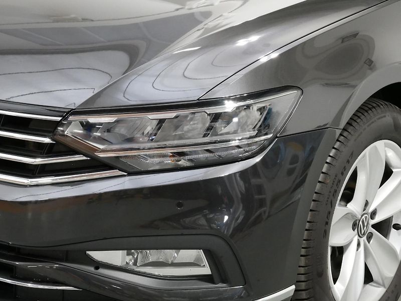 Volkswagen Passat - fotka 21 z 21