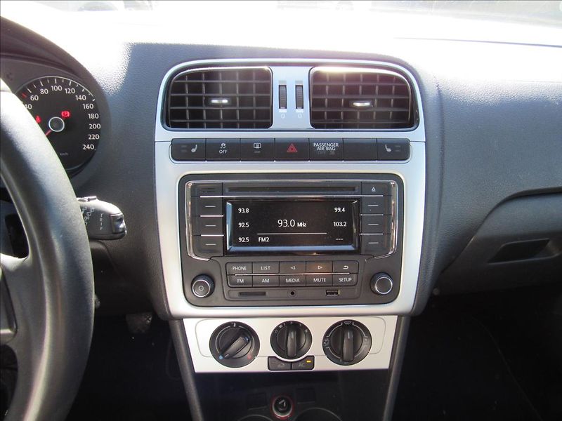 Volkswagen Polo 1,6 TDI 66kW Match - fotka 15 z 31