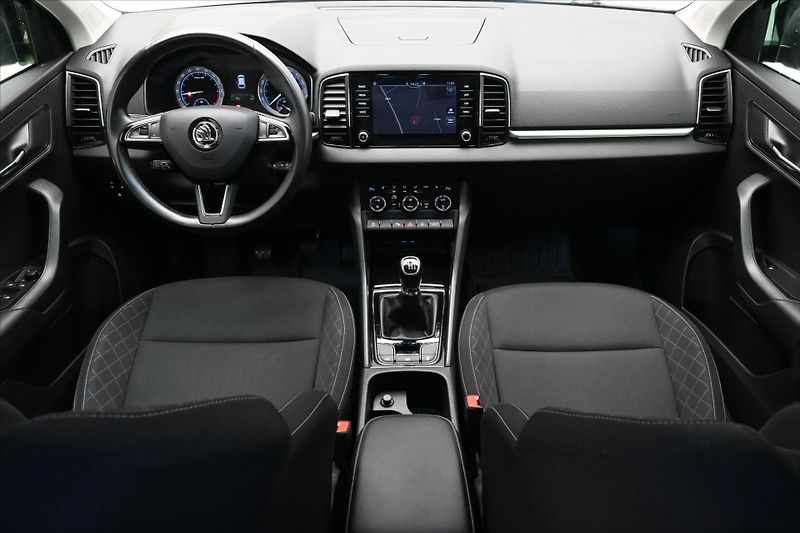 Škoda Karoq 1,6 TDI 85 kW Ambition Záruka - fotka 15 z 30