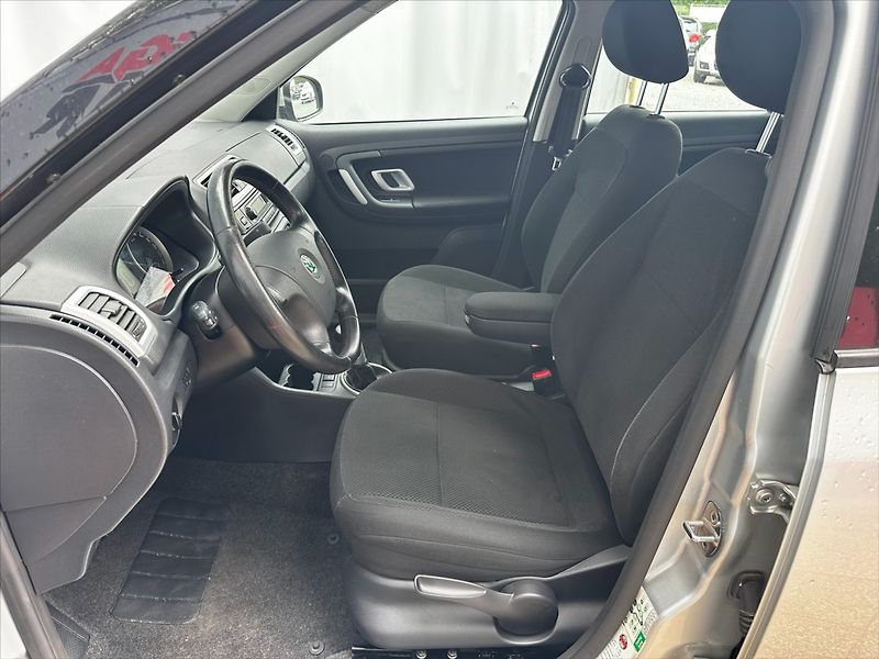 Škoda Fabia 1,9 TDI 77kW - fotka 9 z 32