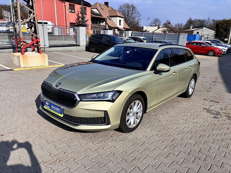Škoda Superb 110KW,  REZERVACE - fotka 3 z 38
