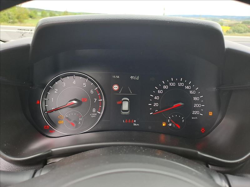 Suzuki Swift (2026) 1,2 ELEGANCE HYBRID - fotka 11 z 22