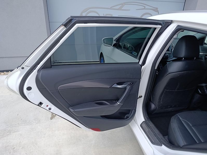 Hyundai i40 1.7CRDi 100kW ČR  - fotka 28 z 34