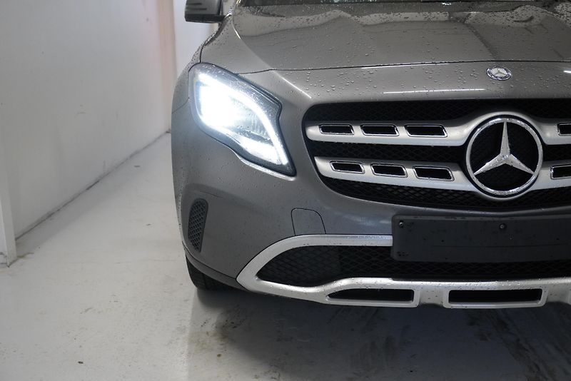 Mercedes-Benz GLA GLA220D 4MATIC AMG-LINE AUT. - fotka 10 z 28